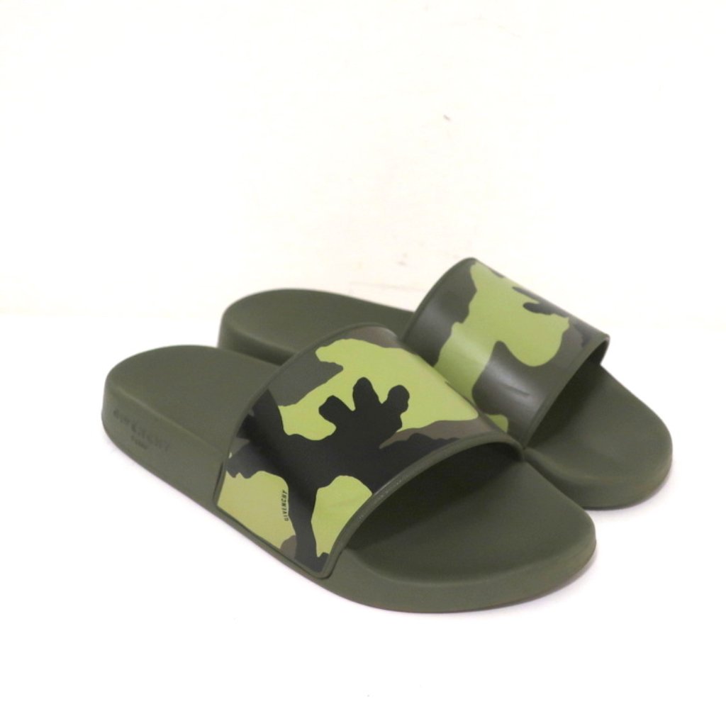 Givenchy Camo Pool Slides Green Rubber Size 39 Givenchy Camo Pool Slides Green Rubber Size 39